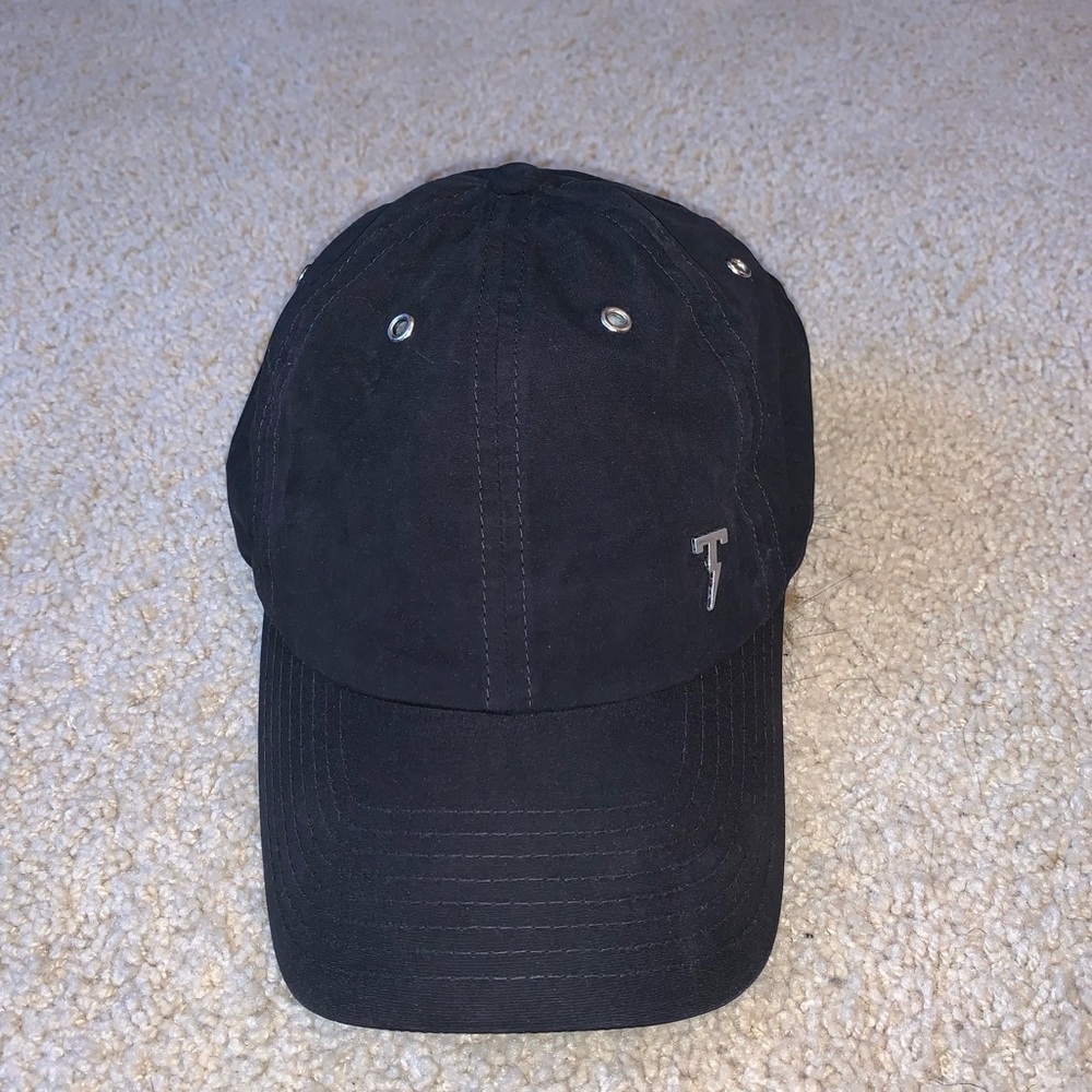 Tackma hat